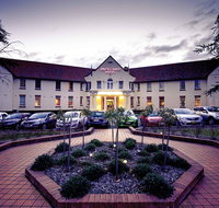 Mercure Canberra Hotel - Accommodation Resorts