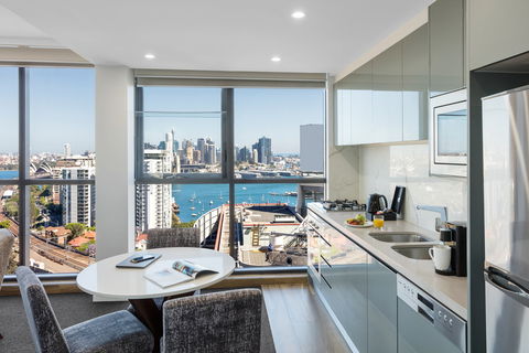 Meriton Serviced Apartments North Sydney - Accommodation Resorts 6