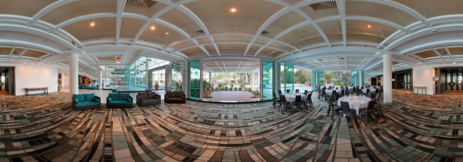 Main Beach QLD Accommodation Resorts