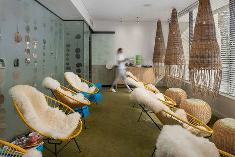 QT Gold Coast - Accommodation Resorts 15