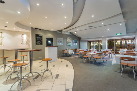 The Airport International Motel - Accommodation Resorts 15