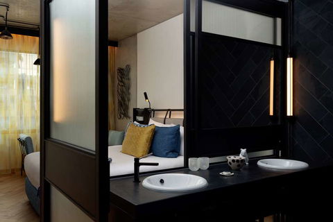 QT Melbourne - Accommodation Resorts 5