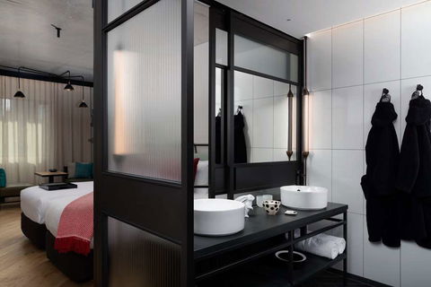 QT Melbourne - Accommodation Resorts 6