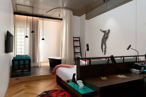 QT Melbourne - Accommodation Resorts 7