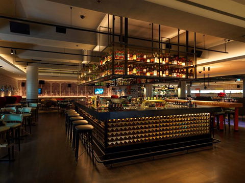 QT Melbourne - Accommodation Resorts 13