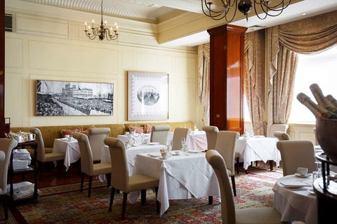 The Hotel Windsor - Accommodation Resorts 15