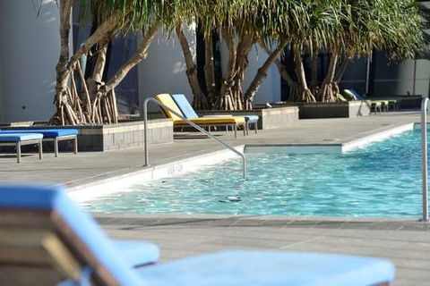 Mantra Circle on Cavill - Accommodation Resorts 5