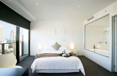 Mantra Circle on Cavill - Accommodation Resorts 12