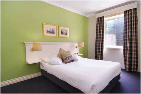Collins Hotel - Accommodation Resorts 9