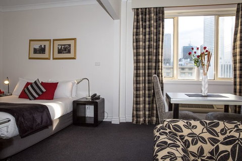 Collins Hotel - Accommodation Resorts 11