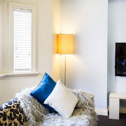 Collins Hotel - Accommodation Resorts 16