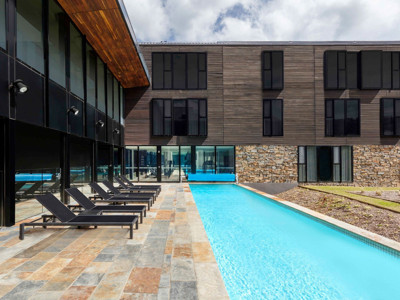  Accommodation Resorts