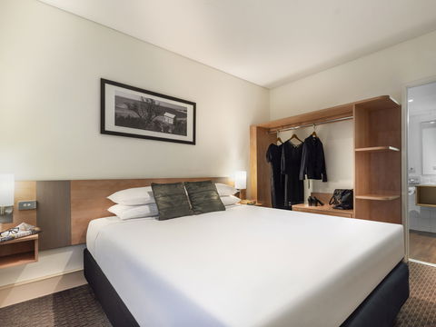 Ibis Hotel - Accommodation Resorts 6