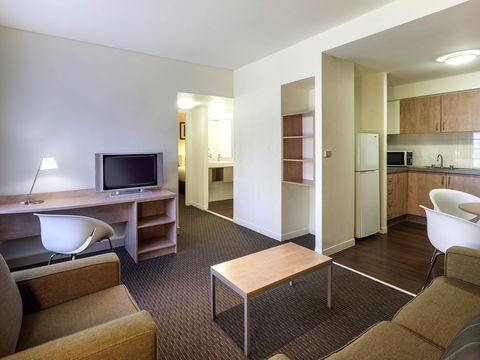 Ibis Hotel - Accommodation Resorts 8