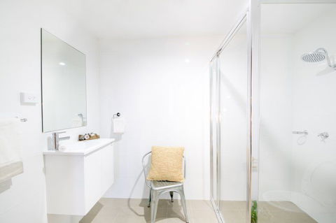 The Urban Newtown - Accommodation Resorts 2