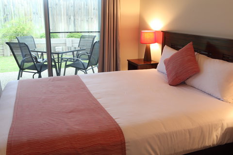 Direct Hotels - Villas On Rivergum - Accommodation Resorts 2