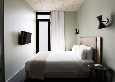 Alex Hotel, Perth - Accommodation Resorts 2