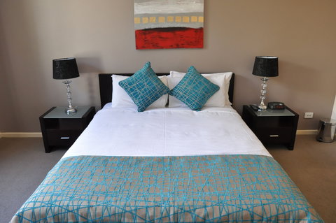RNR Apartments, Adelaide - Accommodation Resorts 1