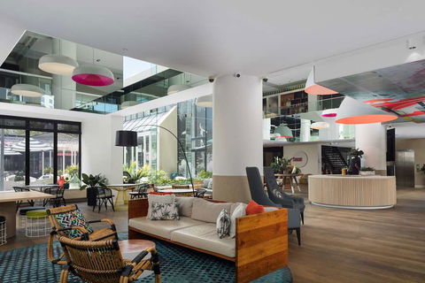 QT Gold Coast - Accommodation Resorts 2