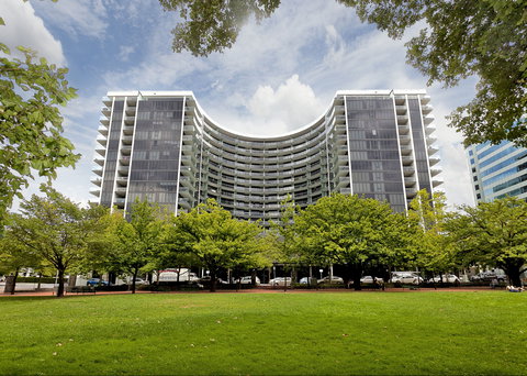 Astra Canberra Manhattan - Accommodation Resorts 0