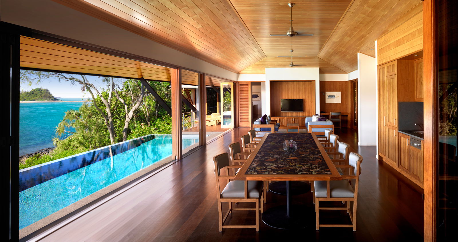 Hamilton Island QLD Accommodation Resorts