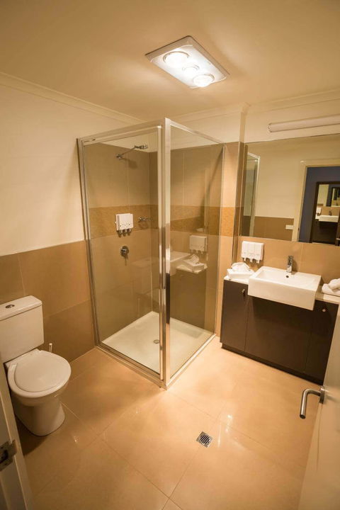 Bairnsdale International - Accommodation Resorts 3