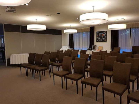 Bairnsdale International - Accommodation Resorts 8