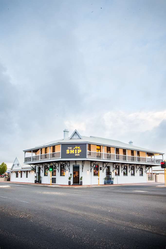 Yelverton WA Accommodation Resorts