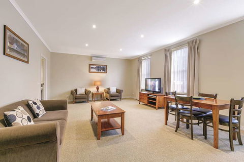Lake Inn Ballarat - Accommodation Resorts 11