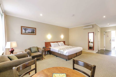 Lake Inn Ballarat - Accommodation Resorts 14