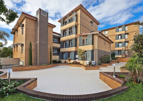 Comfort Inn & Suites Burwood - Accommodation Resorts 1