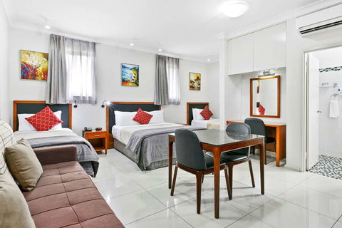 Comfort Inn & Suites Burwood - Accommodation Resorts 5
