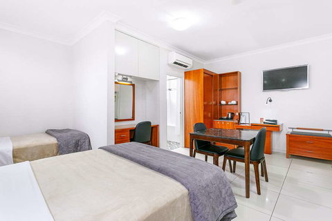 Comfort Inn & Suites Burwood - Accommodation Resorts 8