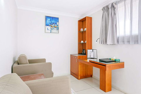 Comfort Inn & Suites Burwood - Accommodation Resorts 13