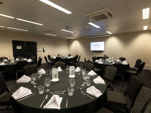 Novotel Darwin Airport Hotel - Accommodation Resorts 6