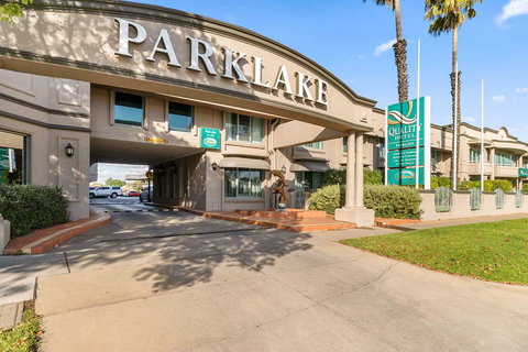 Quality Hotel Parklake Shepparton - Accommodation Resorts 0