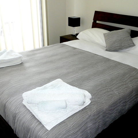 Direct Hotels - Monterey Moranbah - Accommodation Resorts 1