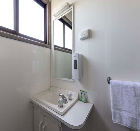 BIG4 Albury Tourist Park - Accommodation Resorts 0