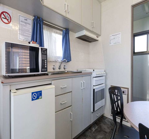 BIG4 Albury Tourist Park - Accommodation Resorts 5
