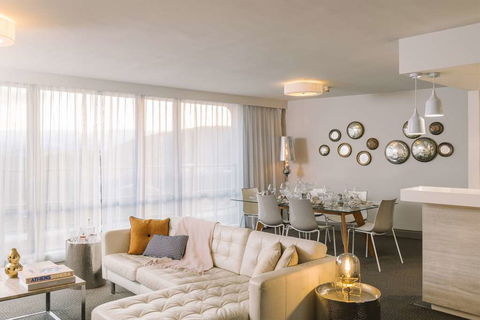 QT Canberra - Accommodation Resorts 15