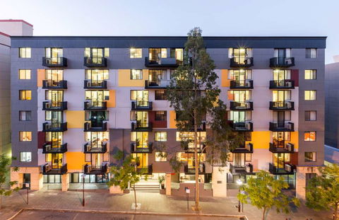 Mont Clare Boutique Apartments - Accommodation Resorts 2