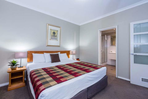 Mont Clare Boutique Apartments - Accommodation Resorts 6