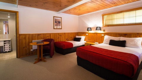 Tall Timbers - Accommodation Resorts 1