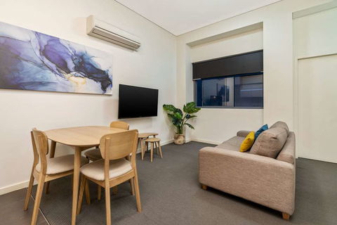 Terminus Apartment Hotel, Ascend Coll - Accommodation Resorts 2