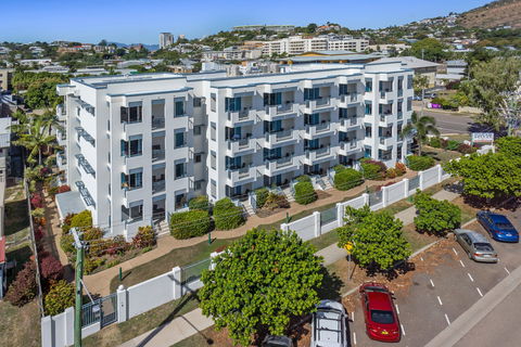 Madison Ocean Breeze - Accommodation Resorts 0