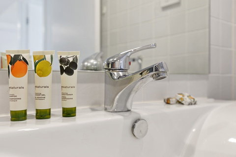Astra Apartments Parramatta - Accommodation Resorts 1