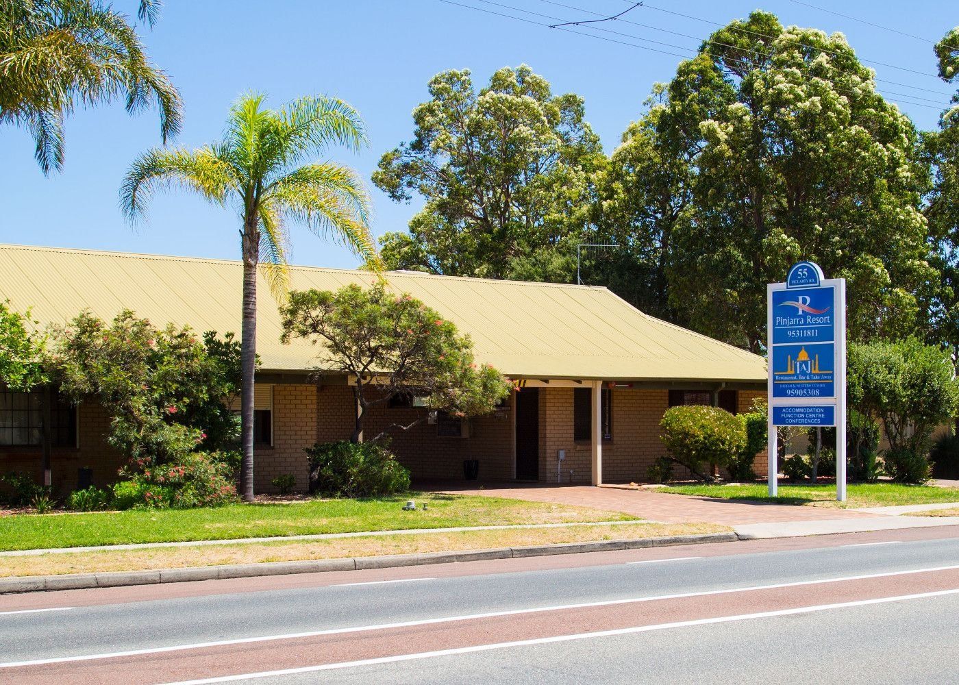West Pinjarra WA Accommodation Resorts