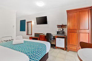 The Coffee House Apartments & Bistro - Accommodation Resorts 2