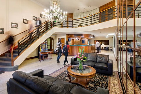 Adelaide Inn - Accommodation Resorts 1