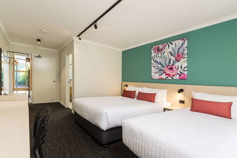 NIghtcap At Balaclava Hotel - Accommodation Resorts 2